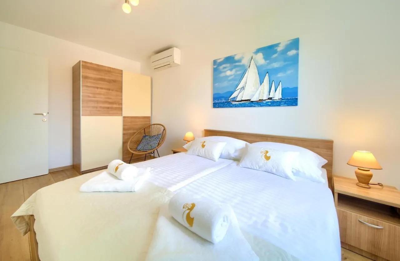 Dodo Apartments Vantacici